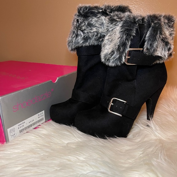 shoedazzle black booties